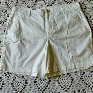 NWT Croft & Barrow Classic Shorts Mid Rise Size 16 White